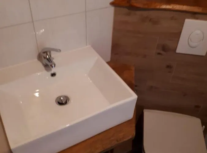 Amanda C Starigrad Paklenica